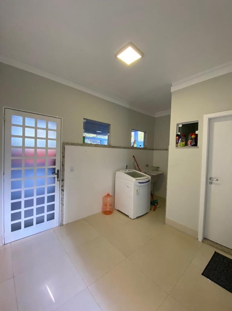 Casa à venda com 4 quartos, 237m² - Foto 18