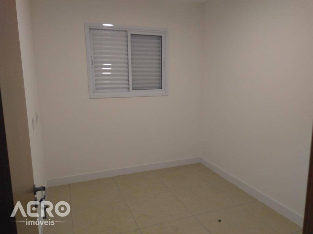 Apartamento à venda e aluguel com 3 quartos, 70m² - Foto 5