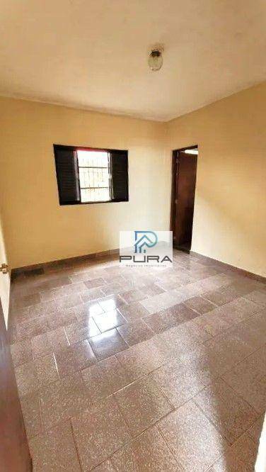 Casa à venda com 2 quartos, 97m² - Foto 8