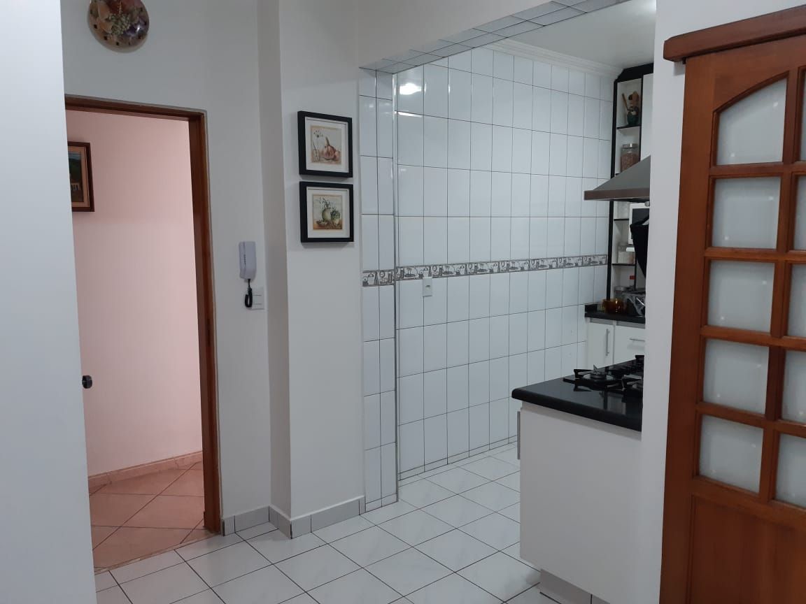 Apartamento à venda com 3 quartos, 105m² - Foto 4