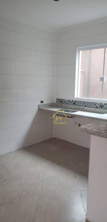 Sobrado à venda com 2 quartos, 60m² - Foto 11