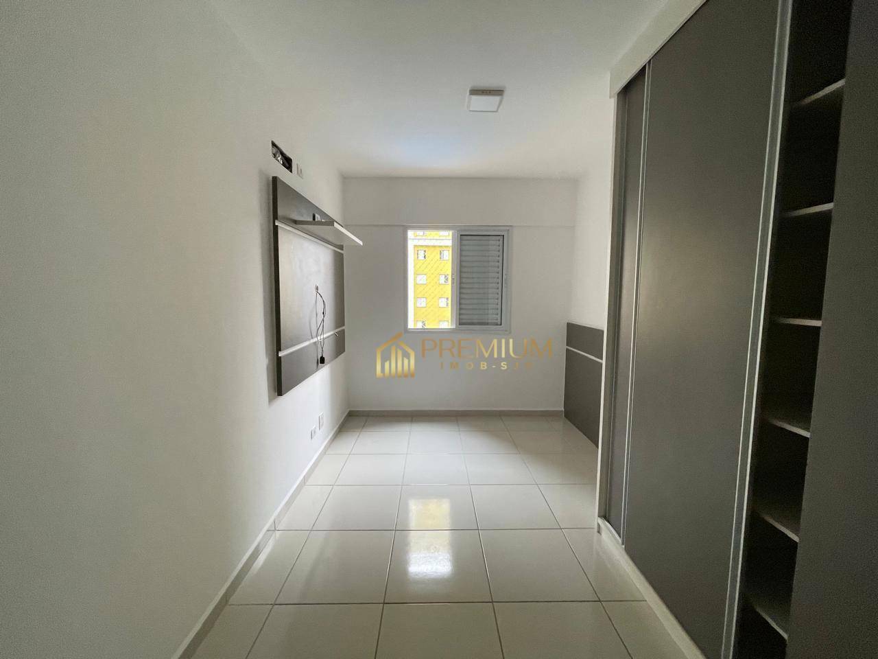 Apartamento à venda com 2 quartos, 77m² - Foto 4