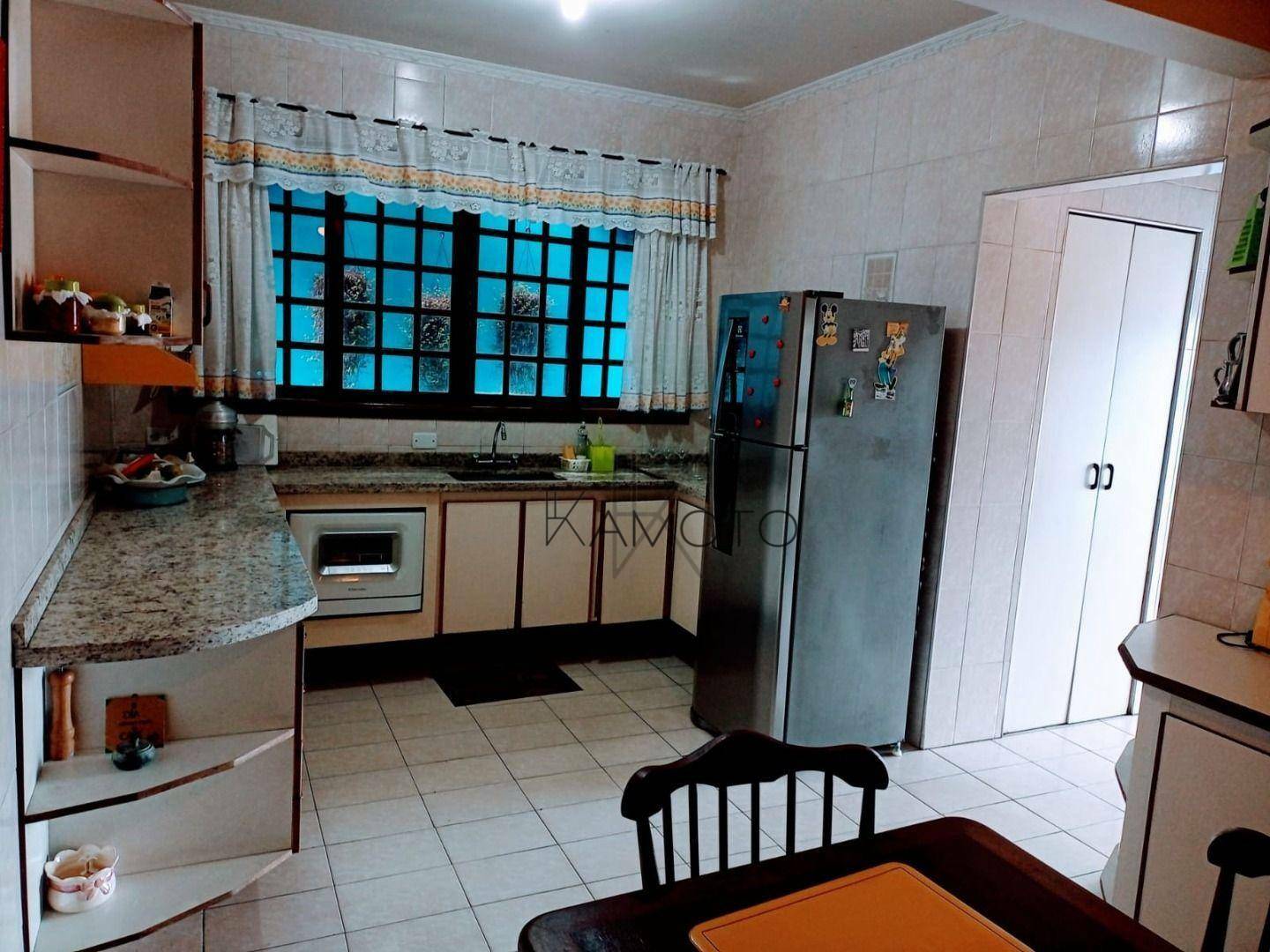 Sobrado à venda com 3 quartos, 350m² - Foto 5