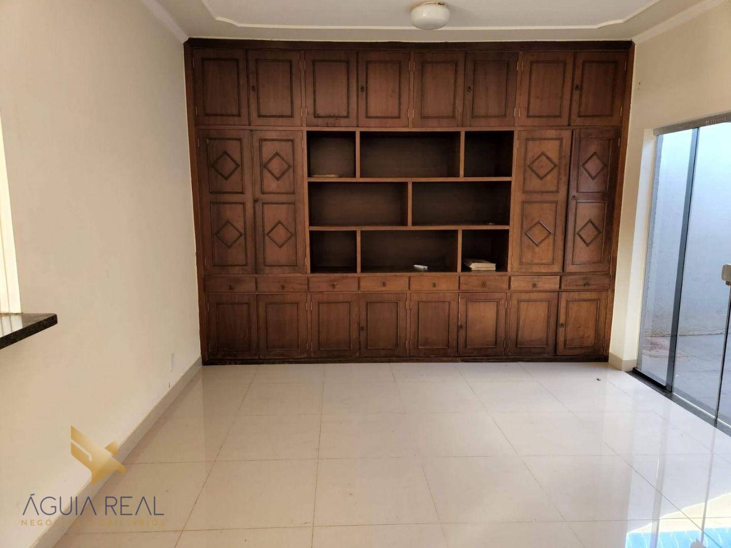 Casa à venda com 3 quartos, 250m² - Foto 22