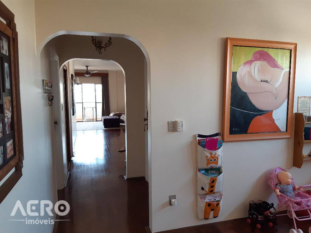 Apartamento à venda com 4 quartos, 249m² - Foto 13