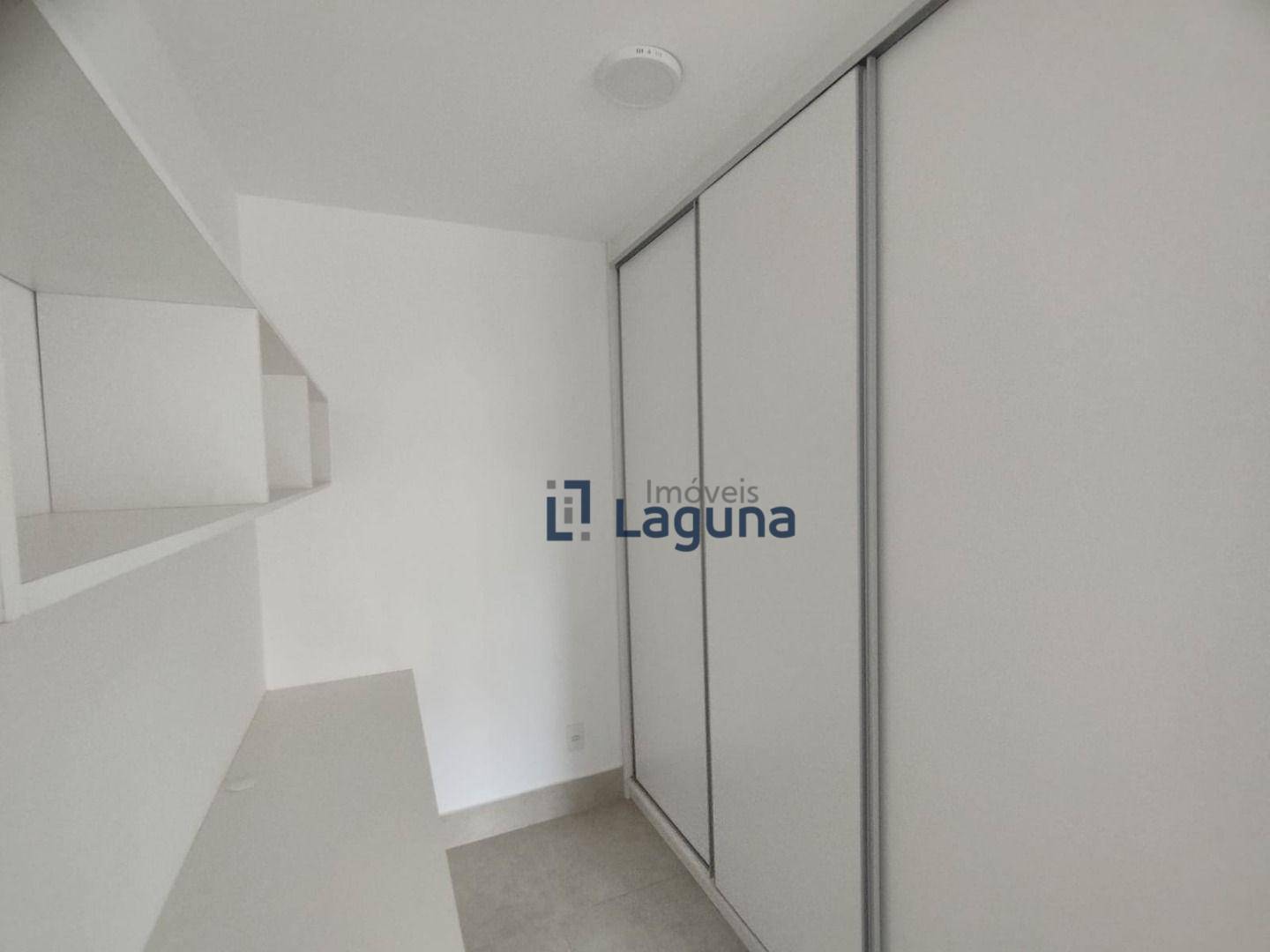 Apartamento para alugar com 1 quarto, 65m² - Foto 15