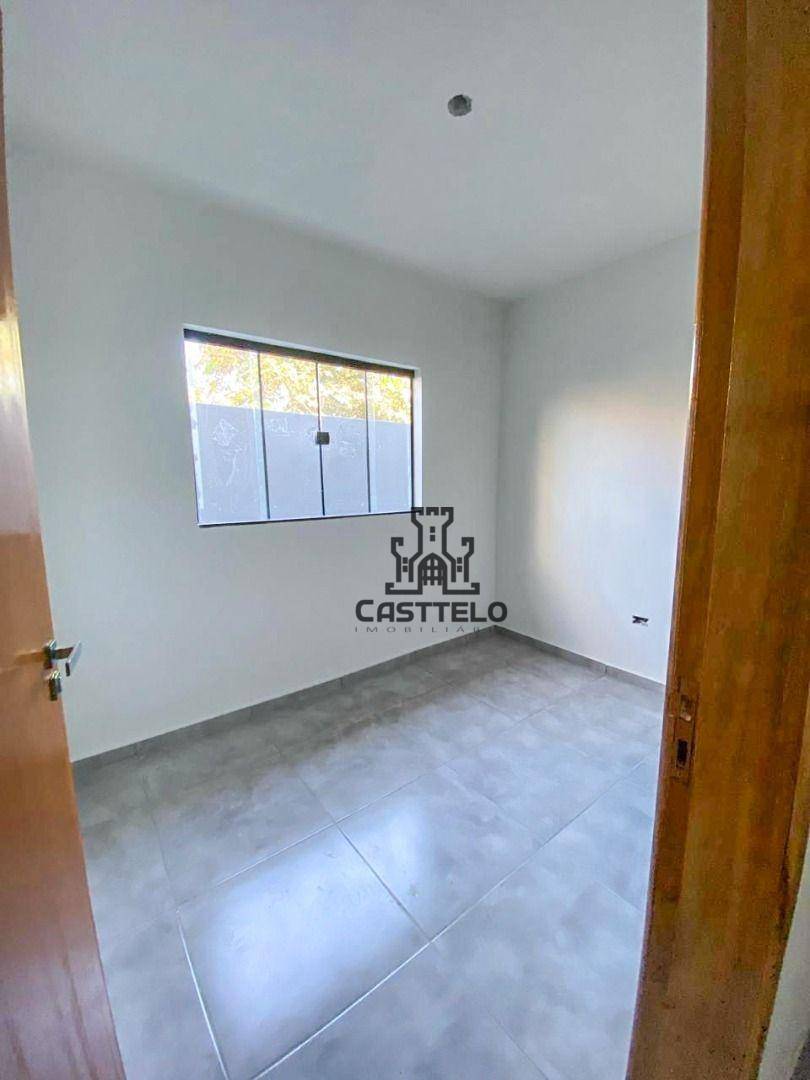 Casa à venda com 3 quartos, 76m² - Foto 5