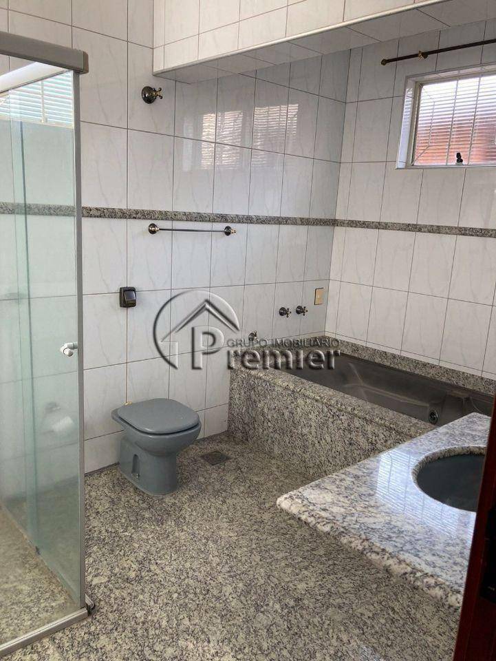 Casa à venda e aluguel com 3 quartos, 262m² - Foto 36