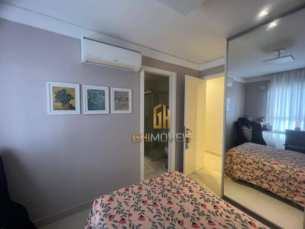 Apartamento à venda com 4 quartos, 242m² - Foto 18