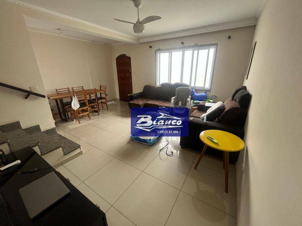 Sobrado à venda com 3 quartos, 147m² - Foto 1