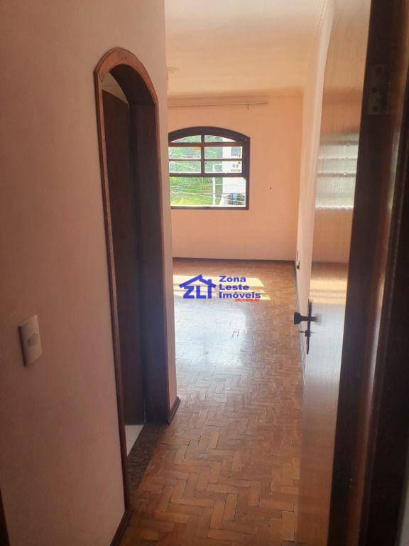 Sobrado à venda com 4 quartos, 380m² - Foto 47