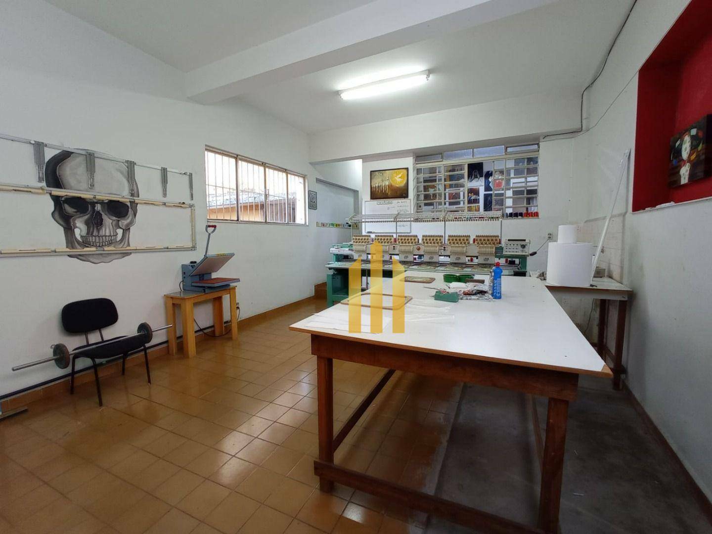 Sobrado à venda com 6 quartos, 219m² - Foto 14