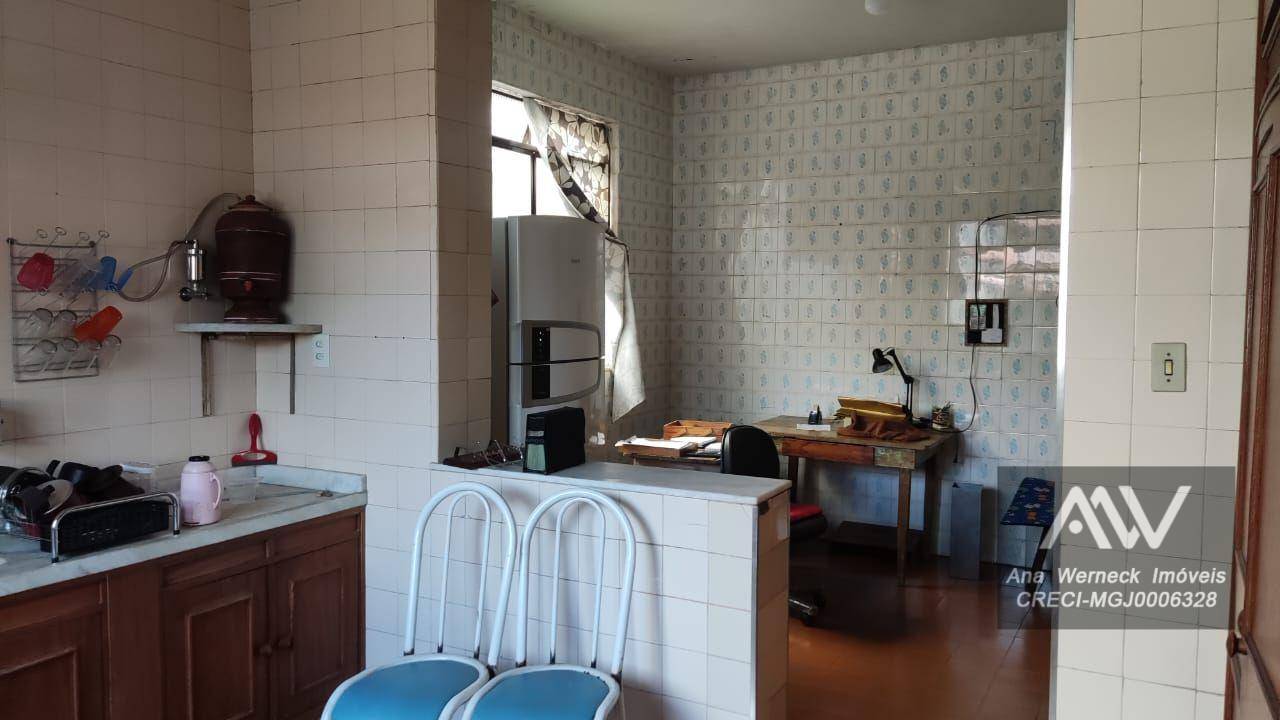 Casa à venda com 5 quartos, 170m² - Foto 18