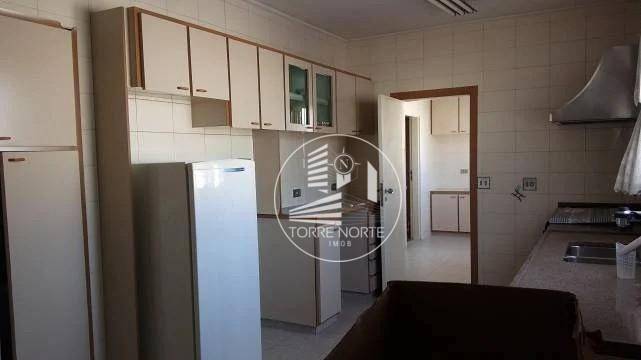 Apartamento à venda com 2 quartos, 182m² - Foto 17