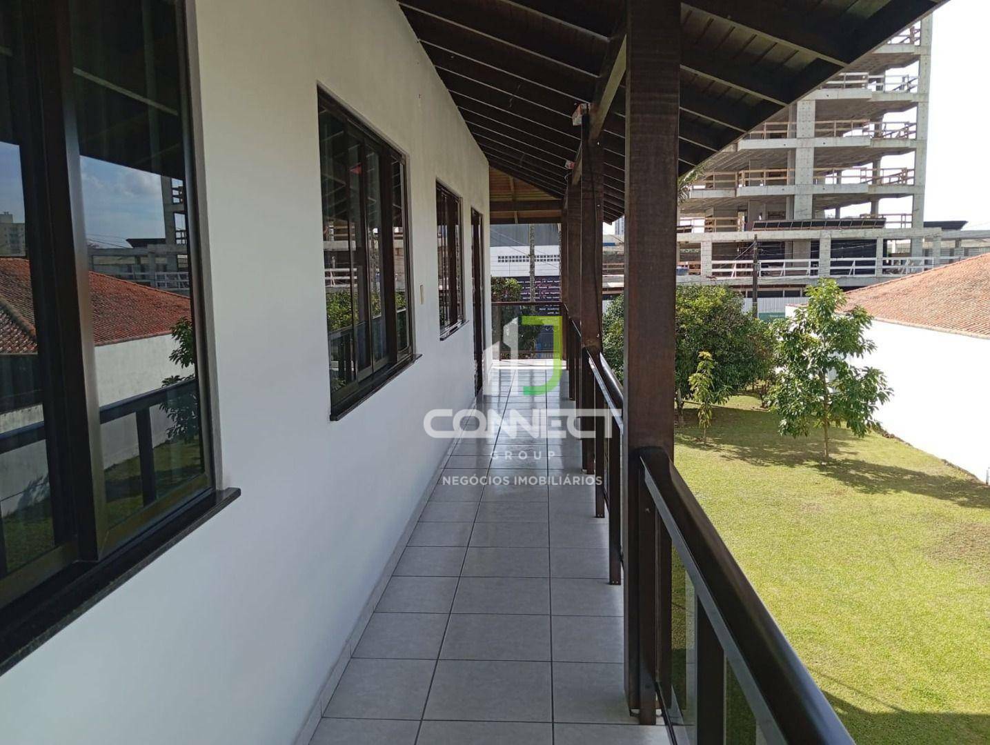 Casa à venda com 4 quartos, 240m² - Foto 36
