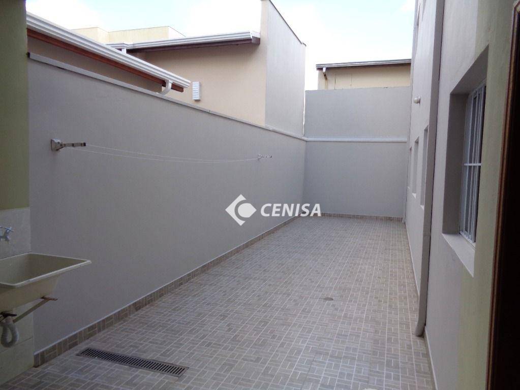 Casa à venda com 3 quartos, 250m² - Foto 4