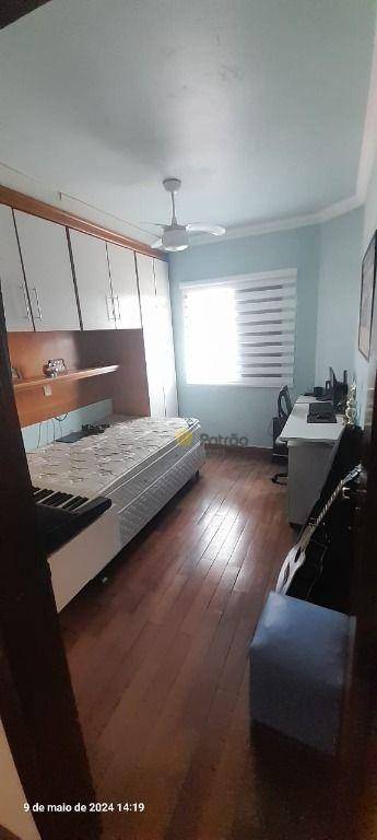 Apartamento à venda com 4 quartos, 110m² - Foto 2