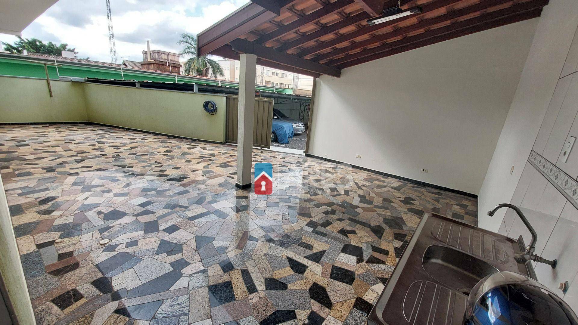 Casa para alugar com 2 quartos, 110m² - Foto 3