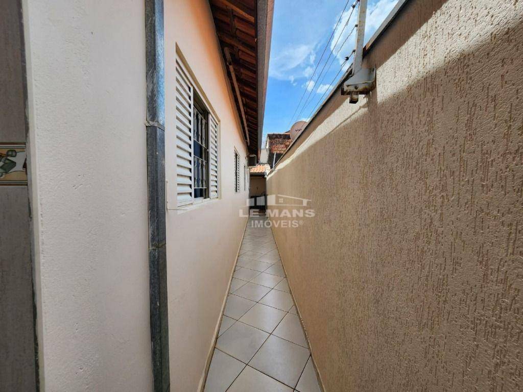 Casa à venda com 3 quartos, 122m² - Foto 12