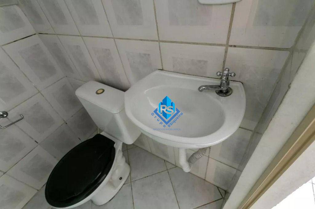 Sobrado à venda e aluguel com 3 quartos, 235m² - Foto 37