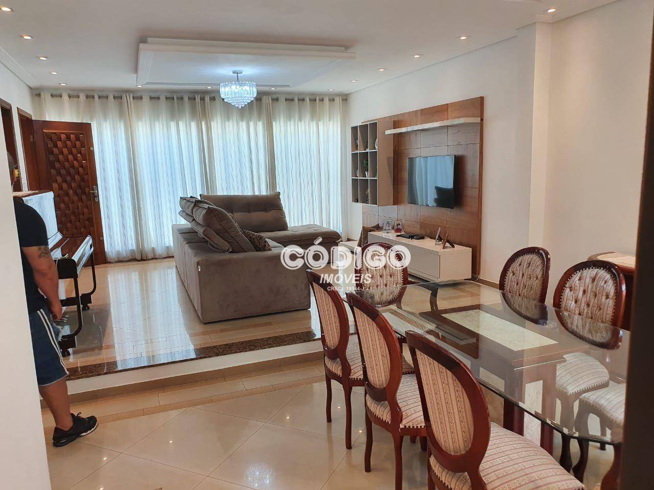 Casa à venda com 3 quartos, 200m² - Foto 4