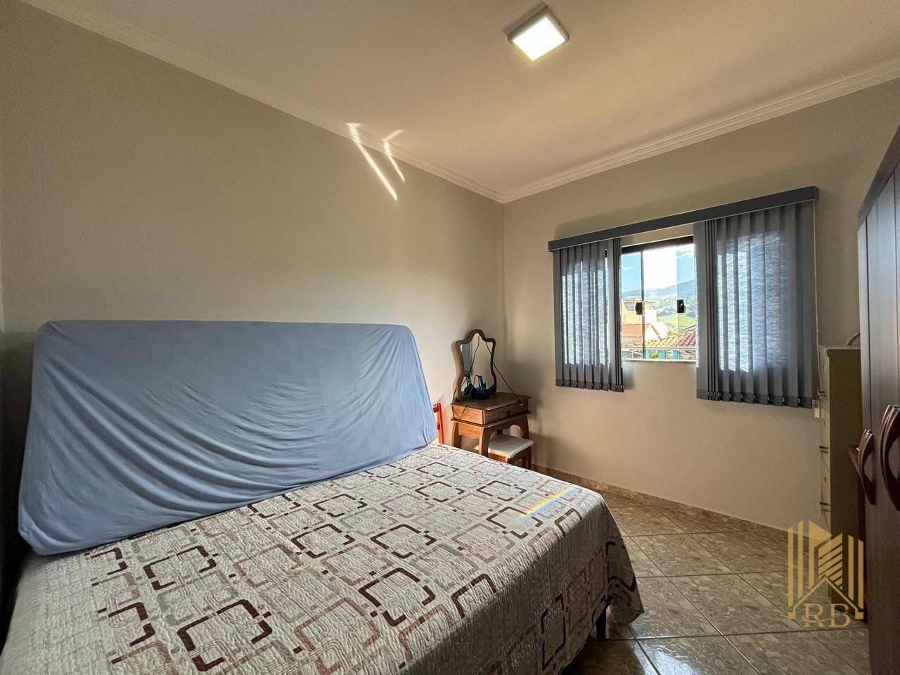 Casa à venda com 3 quartos, 400m² - Foto 17