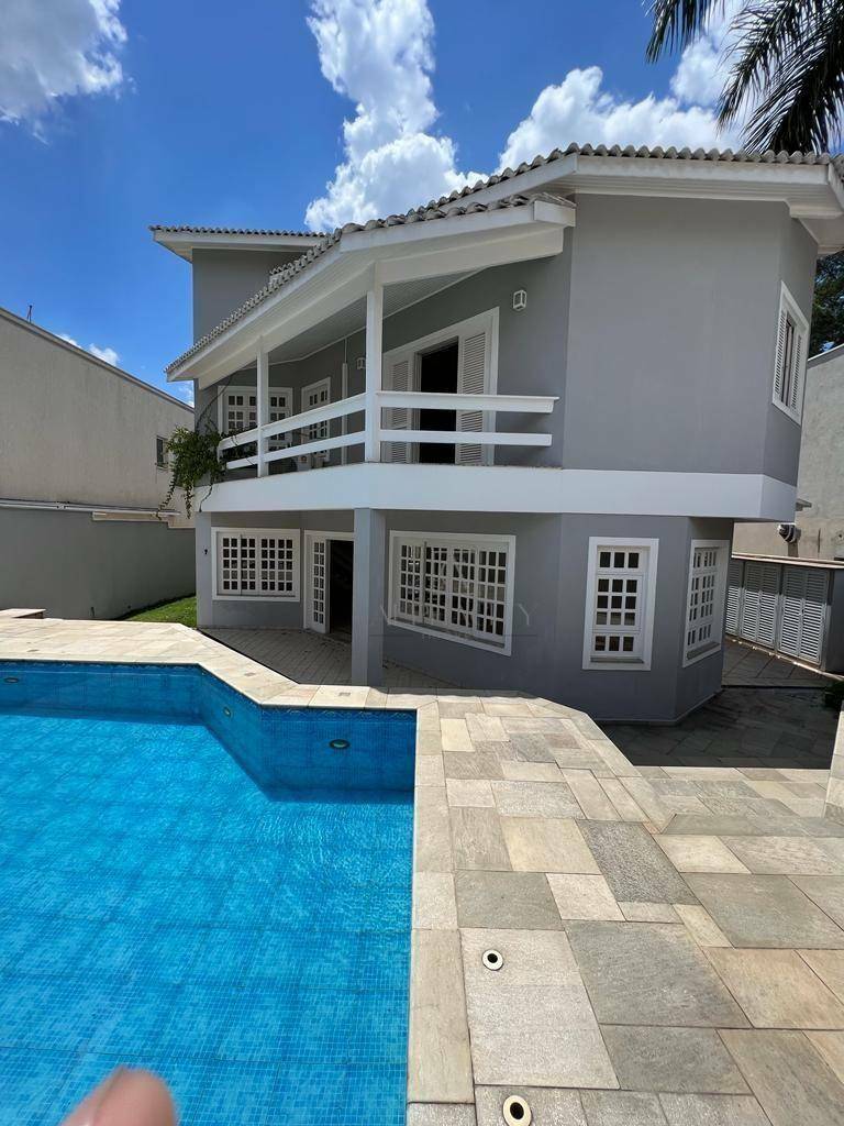 Casa de Condomínio à venda com 4 quartos, 550m² - Foto 1