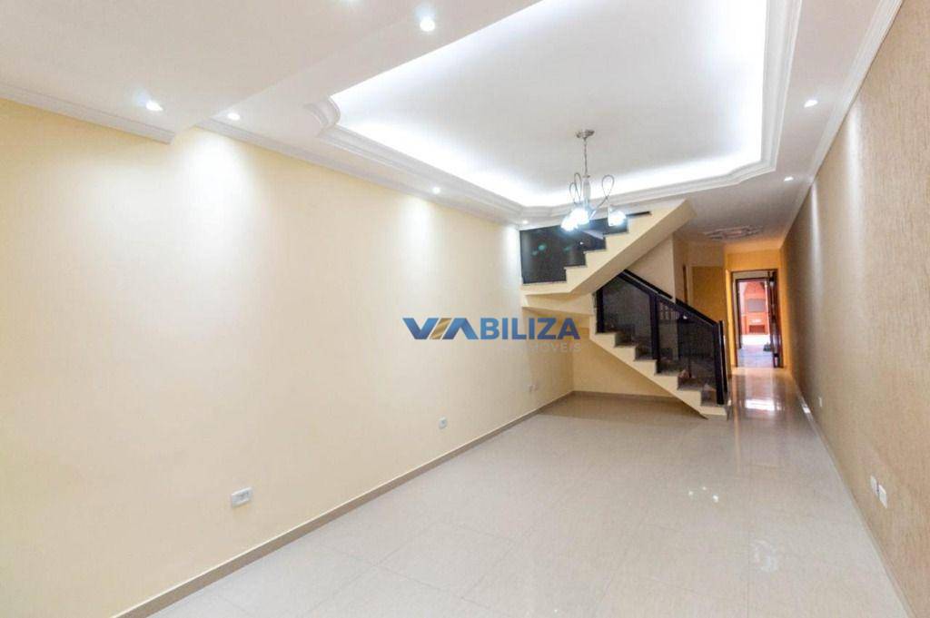 Sobrado à venda com 3 quartos, 117m² - Foto 1