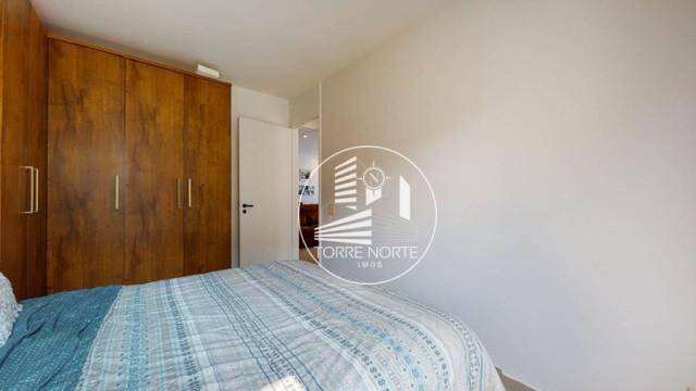 Apartamento à venda com 2 quartos, 62m² - Foto 2