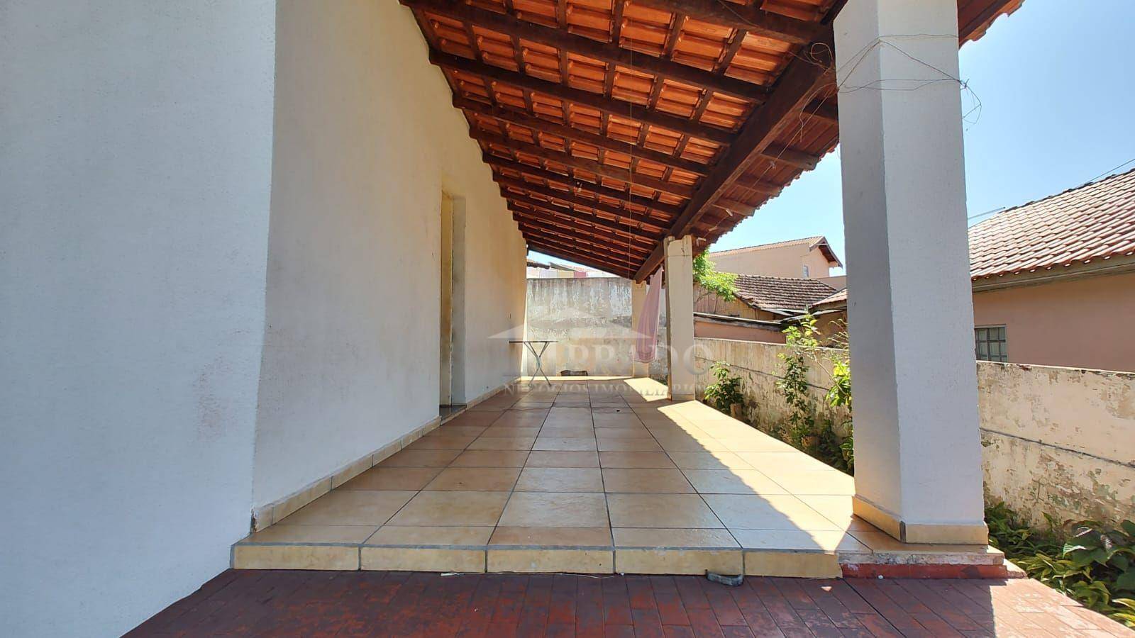 Casa à venda com 4 quartos, 194m² - Foto 13