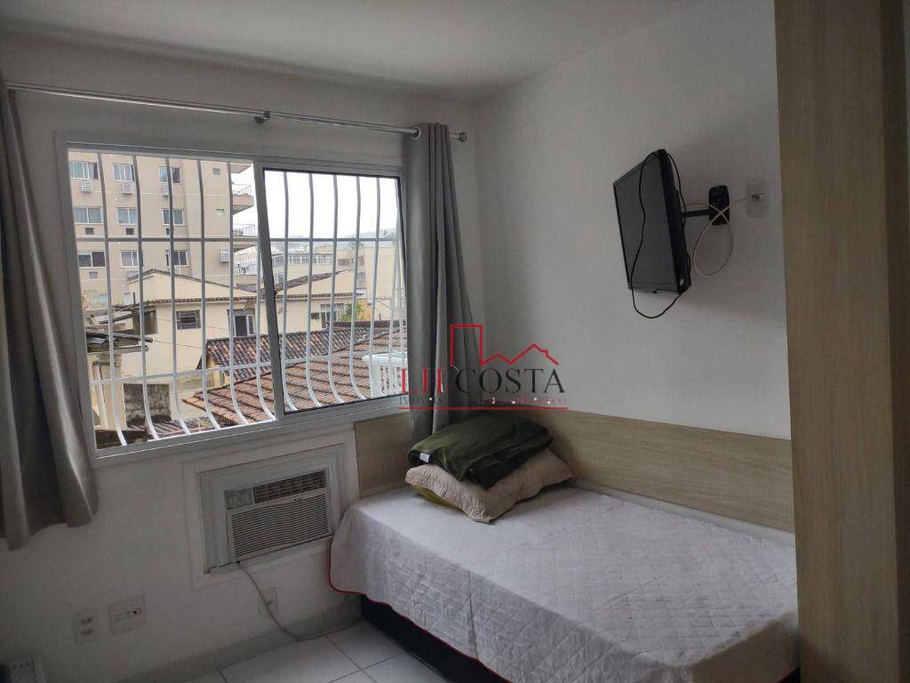 Apartamento à venda com 2 quartos, 65m² - Foto 17