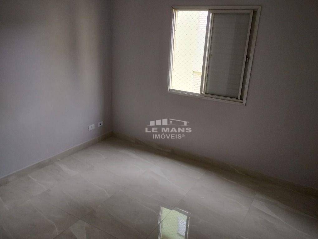 Apartamento à venda com 3 quartos, 70m² - Foto 12