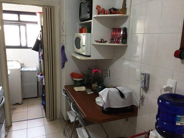 Apartamento à venda com 2 quartos, 62m² - Foto 18