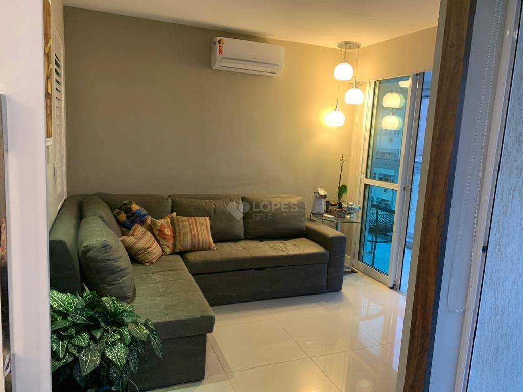 Apartamento à venda com 4 quartos, 145m² - Foto 3