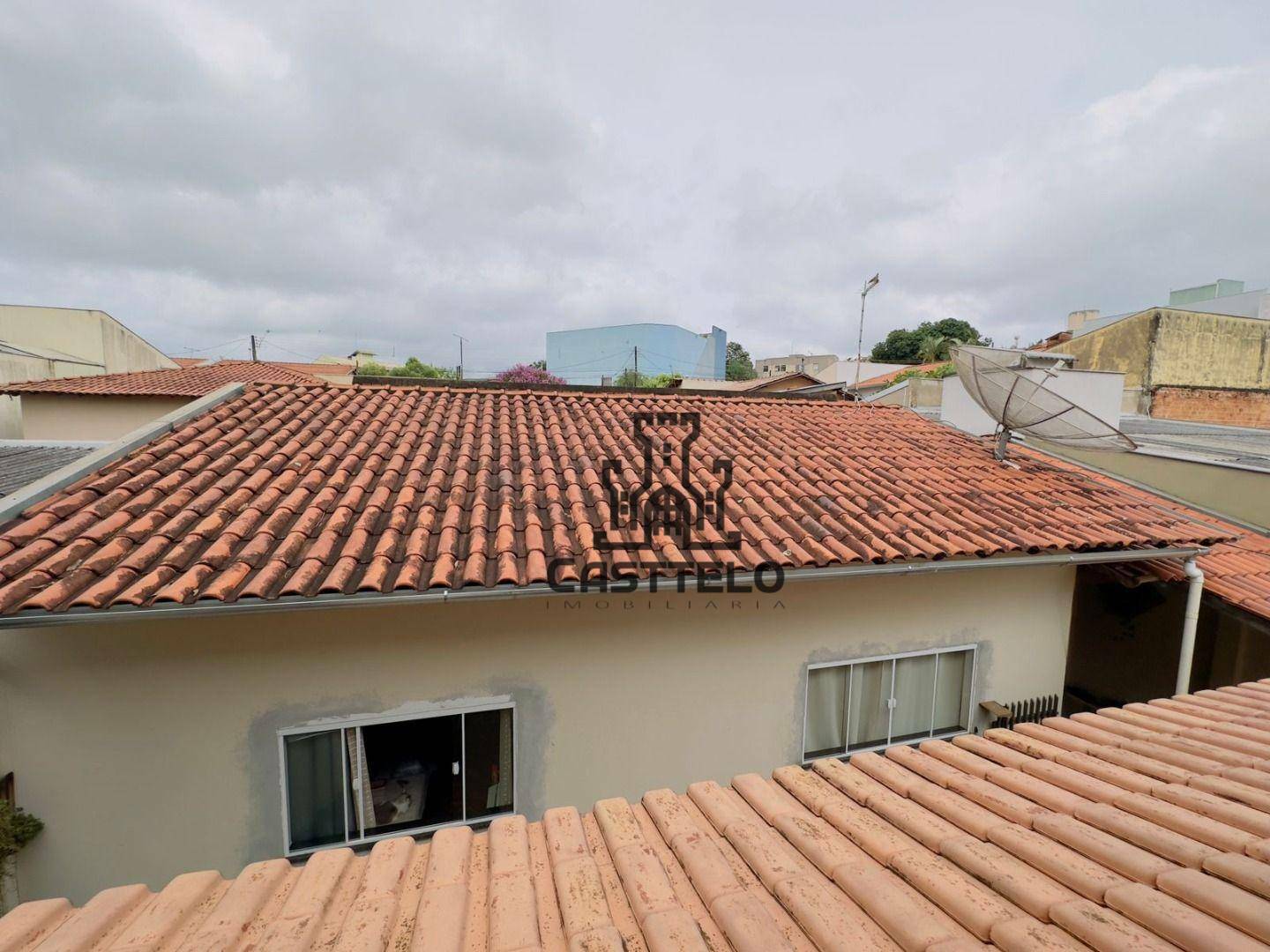 Sobrado à venda com 6 quartos, 230m² - Foto 17