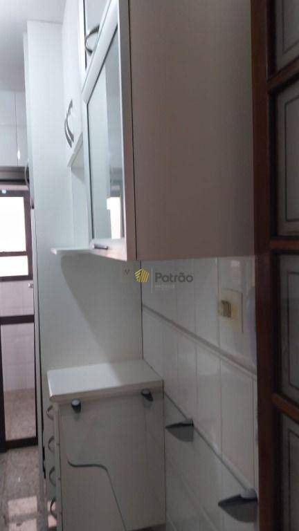 Apartamento à venda e aluguel com 2 quartos, 70m² - Foto 12