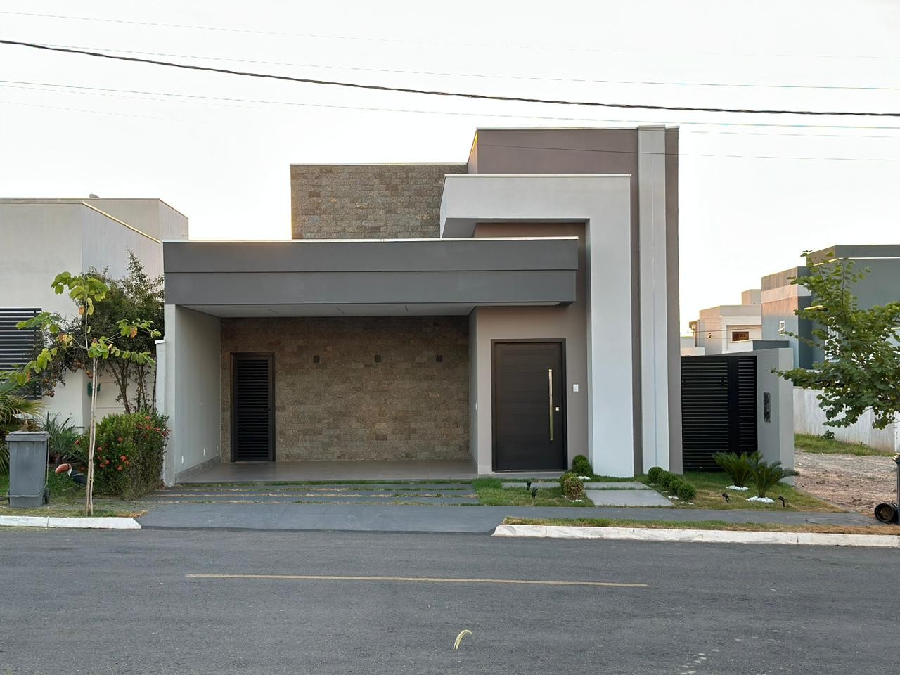 Casa de Condomínio à venda com 3 quartos, 148m² - Foto 2
