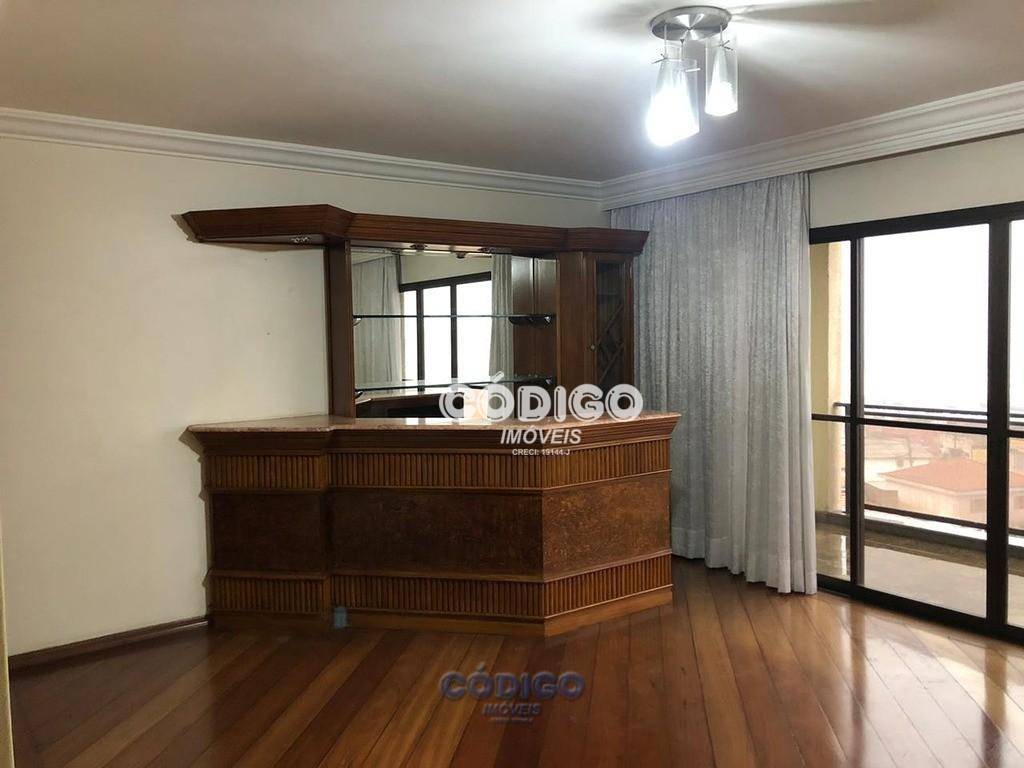 Apartamento à venda com 3 quartos, 146m² - Foto 1