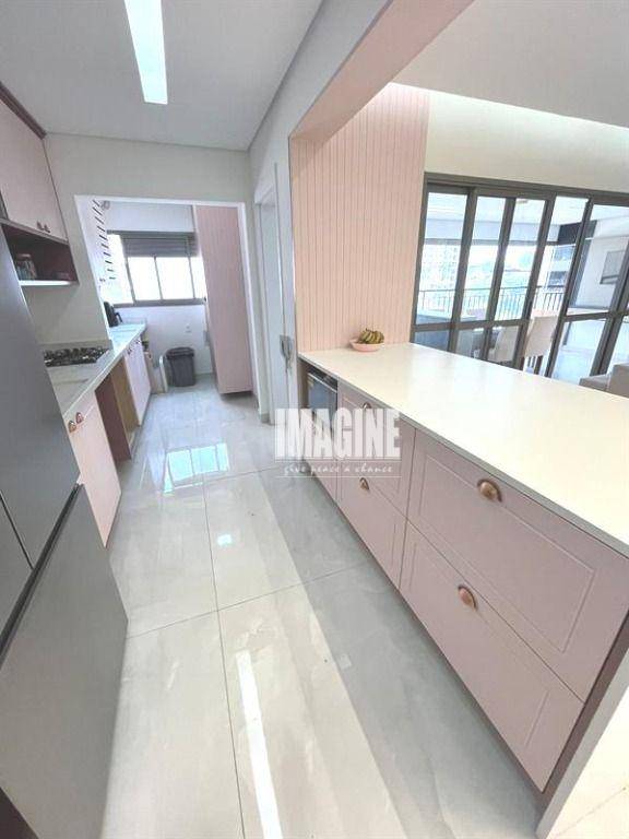 Apartamento à venda com 3 quartos, 121m² - Foto 12