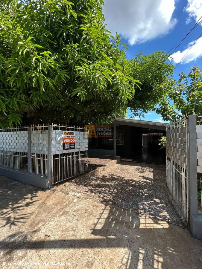 Casa à venda com 3 quartos, 300m² - Foto 3