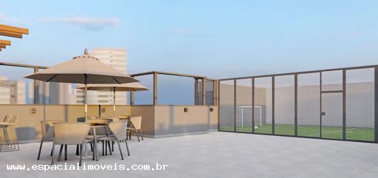 Apartamento à venda com 2 quartos, 42m² - Foto 4