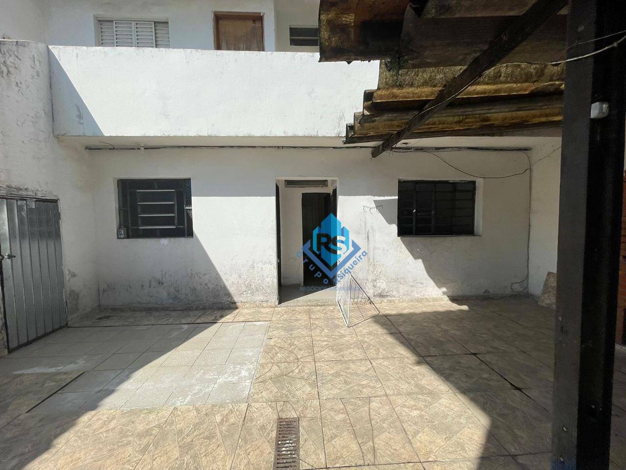 Sobrado à venda com 6 quartos, 384m² - Foto 44