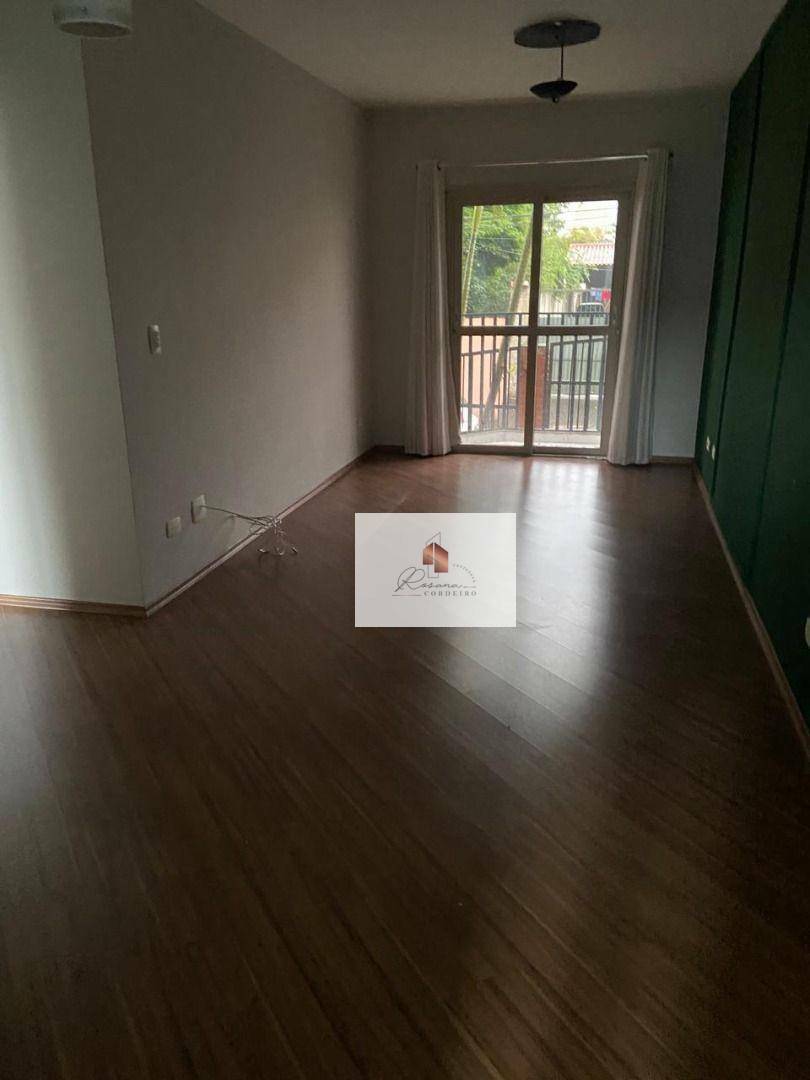 Apartamento à venda com 2 quartos, 70m² - Foto 2