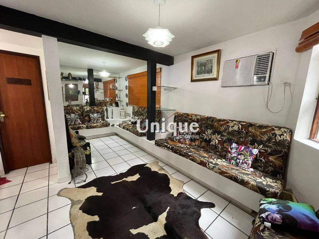 Casa de Condomínio à venda com 3 quartos, 115m² - Foto 2