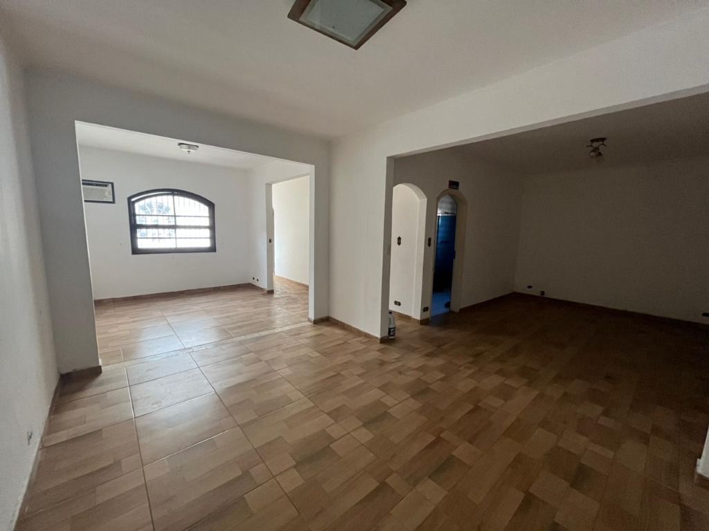 Casa à venda e aluguel com 3 quartos, 126m² - Foto 15