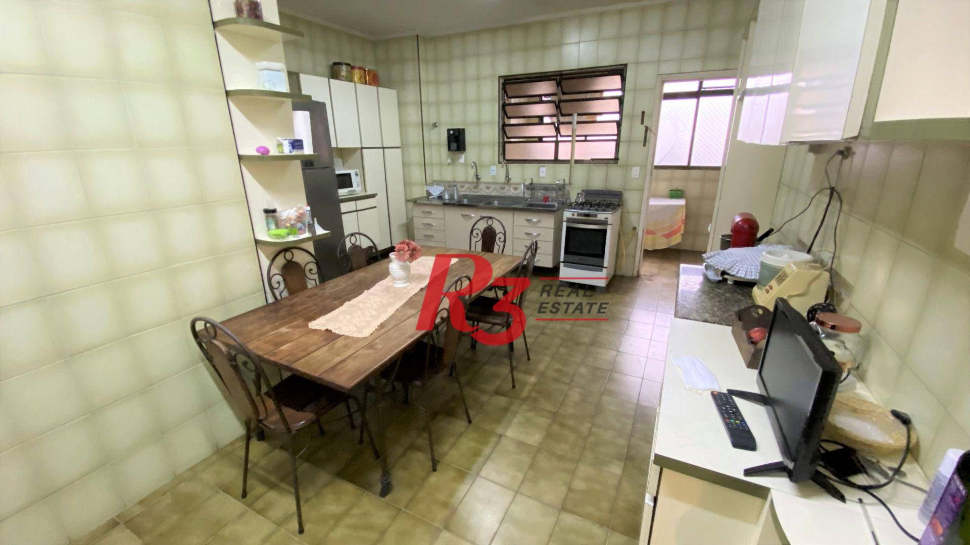 Apartamento à venda com 3 quartos, 160m² - Foto 4