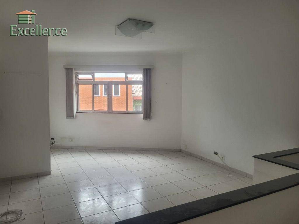 Casa para alugar com 2 quartos, 105m² - Foto 1