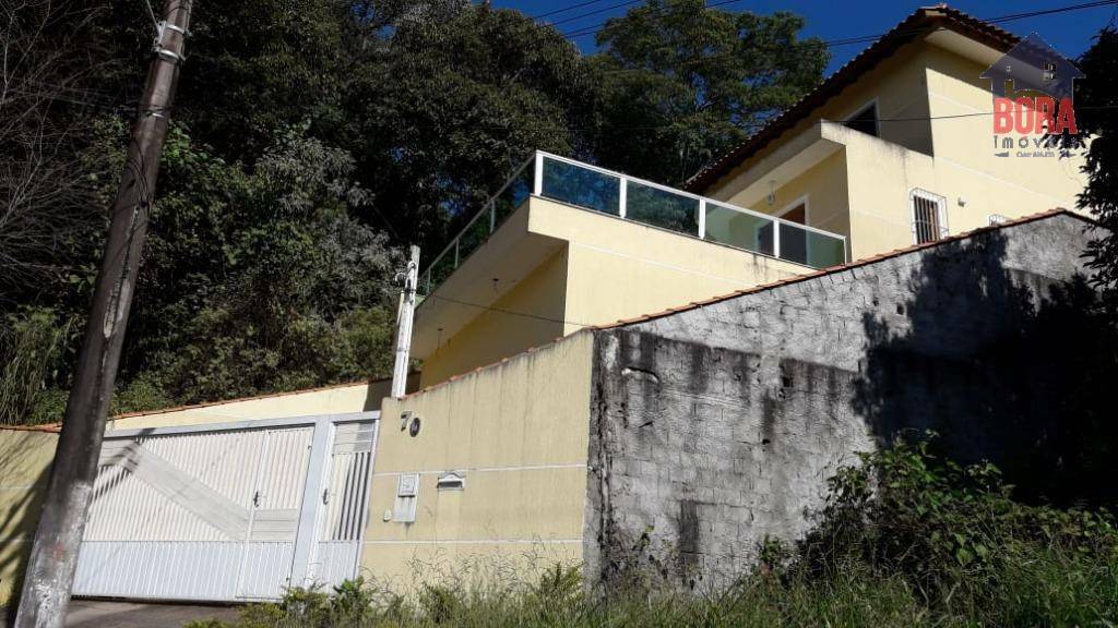 Casa à venda com 3 quartos, 300m² - Foto 2