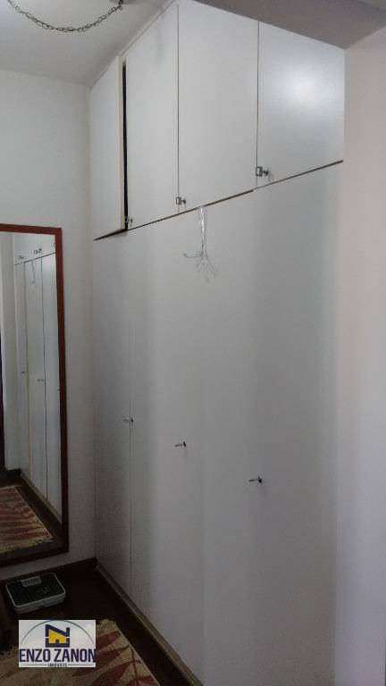 Apartamento à venda com 4 quartos, 228m² - Foto 18