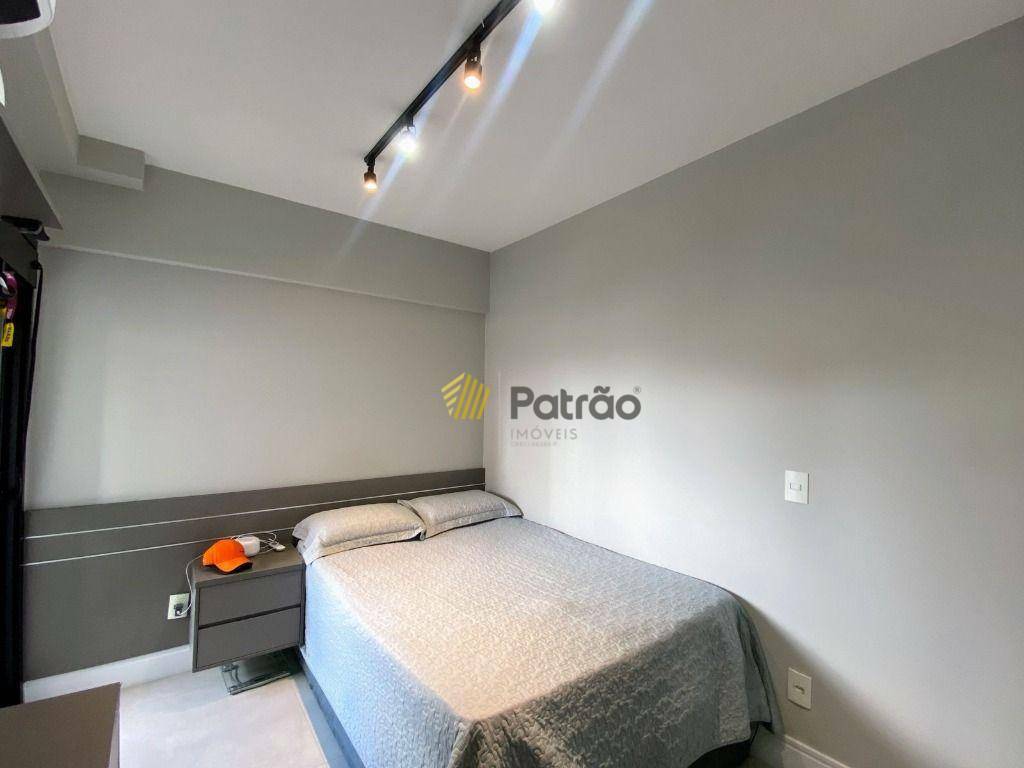 Apartamento à venda com 3 quartos, 200m² - Foto 22